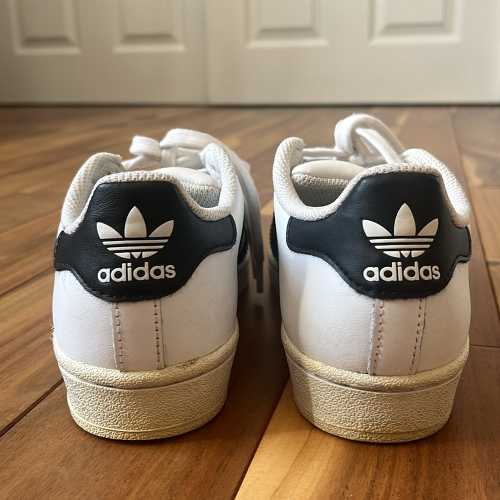 adidas Superstars - Picture 4 of 6